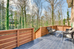 Charming Atlanta Home with Yard 7 Mi to Downtown!